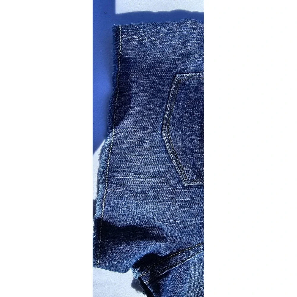 Levi's Shorty Shorts Raw Distressed Hem Medium Wash Denim Shorts Size 14 - Picture 10 of 14